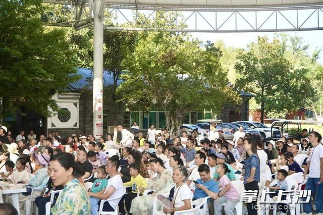 组图｜紫色花廊上线，石燕湖打造假日游玩新体验
