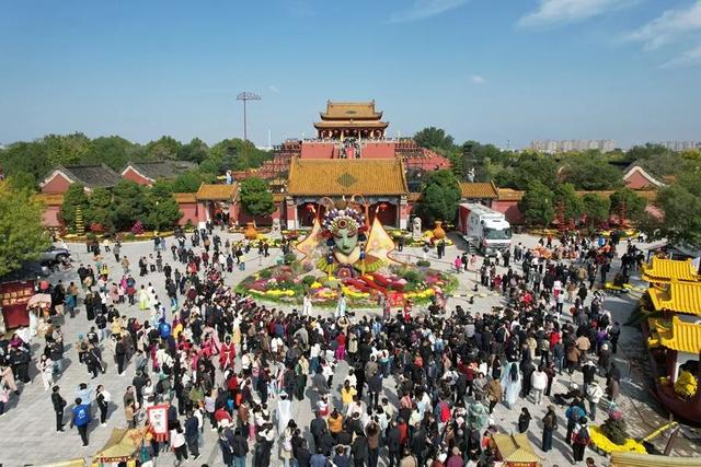 西北首秀绽异彩 米东区获第十五届中国菊花展览会金奖