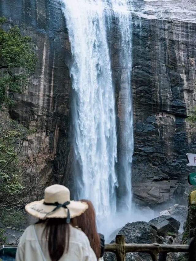 暑假余额告急！学生免门票游白云山，解锁夏日清凉狂欢模式～
