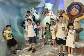 青岛"跟着校车去研学"再受好评！定制研学成“新宠”图片
