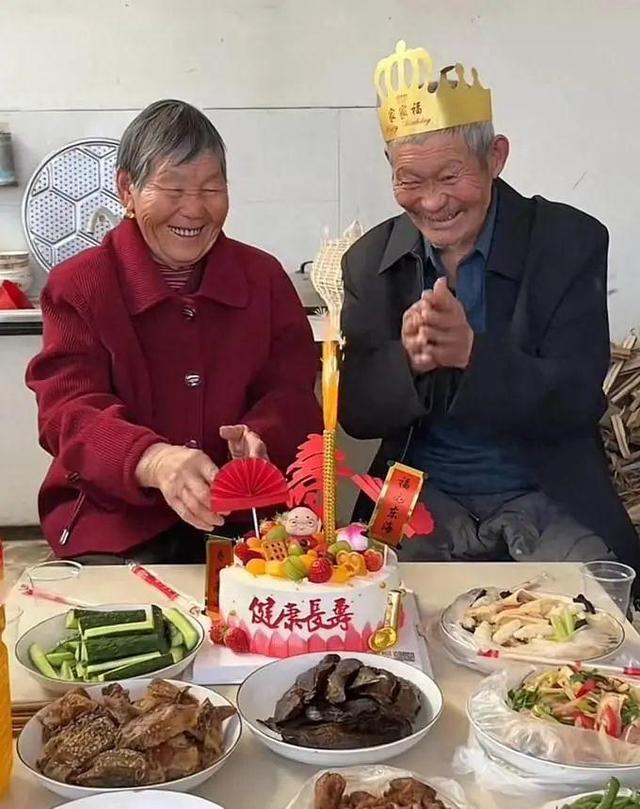 网红凯凯爷爷去世