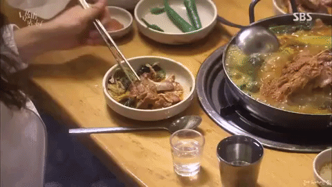 一个人值不值得深交，看ta吃饭的样子就知道了