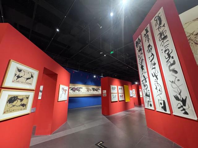 直击 || 银川韩美林艺术馆十周年再出发暨2026丙午生肖特展今日启幕