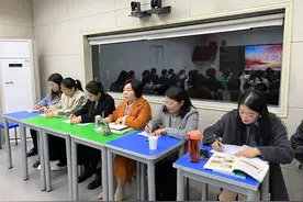 郑州市管城回族区南关小学开展“思政一体化”听课交流活动图片