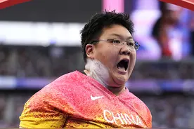 中国选手宋佳媛夺得女子铅球铜牌图片