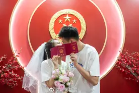 2024年上海婚姻登记数据公布：办理婚姻登记13.5万对图片
