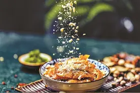 一个对食物深情的人，可能对你更深情图片