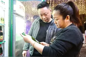 【凡人微光】80后“夫妻档”坚守6年，硬是在餐饮的“红海”里闯出了名堂图片