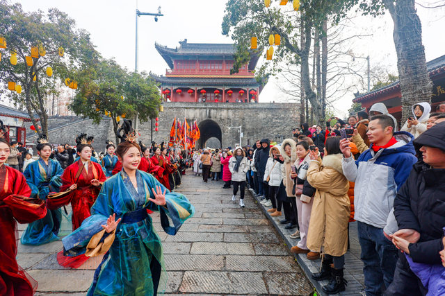 代表委员热议“荆州十二时辰”