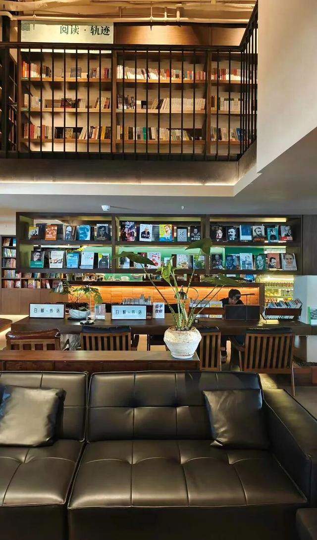 重庆“书店地图”更新了，初冬雨天就适合泡在书香里