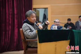 作家余华分享快乐秘籍：缩小和遗忘不快乐图片