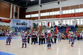 融水：旱地龙舟、拉鼓、绣球赛演绎民族体育盛宴图片