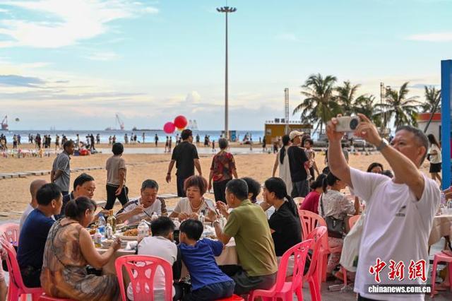 第二十三届南海（阳江）开渔季：游客同享渔家大宴