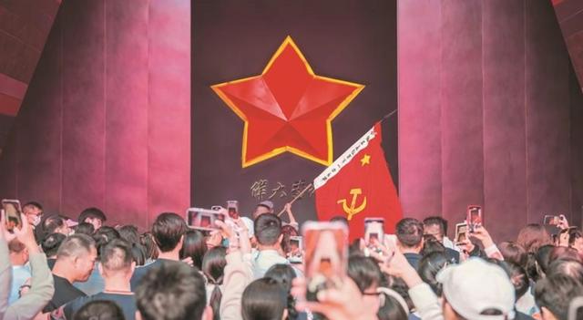 “山地公园省·多彩贵州风”名片更加闪亮