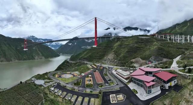 原来泸定不止泸定桥！4天深度游挖到宝了