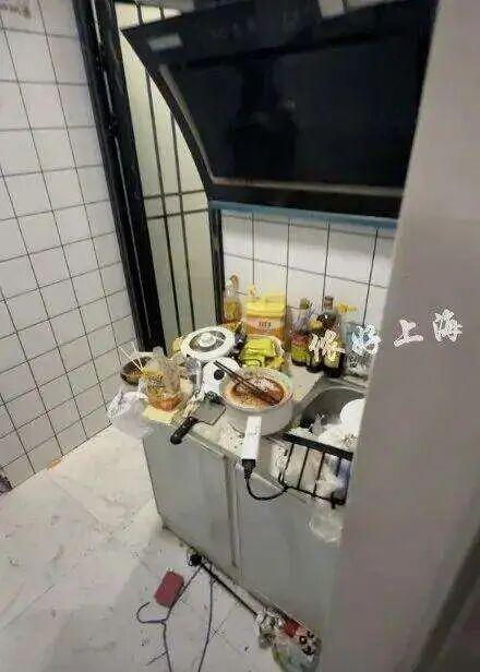 3女孩2个月将房子“住包浆”欠费跑路，损失谁来担？