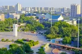 聚焦2025山东两会｜挑起大梁走在前——你追我赶，事争一流！图片