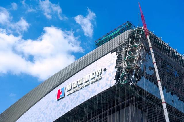 为了拿下万亿元冰雪季旅游订单，南北地区都抢疯了