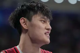 CBA | 曾凡博力取职业生涯最高分 联袂周琦搭起内线“禁飞区”图片