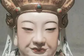 “无语菩萨” ，像极了今天的我图片
