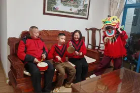 励耘学子，我们迎灵蛇图片