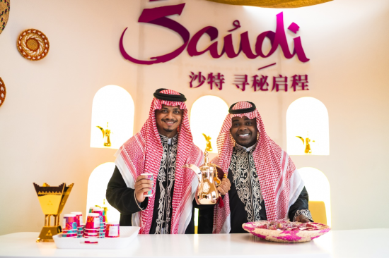 “沙特小镇”空降上海“人气爆棚”