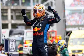 维斯塔潘夺冠、周冠宇排名13，F1西班牙大奖赛竞争加剧图片