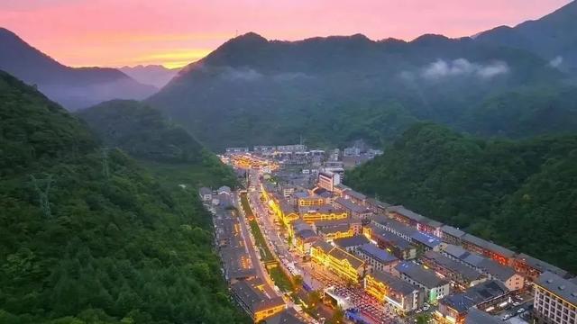 点亮荆楚夜，邂逅湖北的梦幻夜色