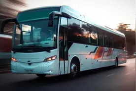 大巴司机昏迷前救下52名乘客，如今身陷困境，法官这样调解结案……图片