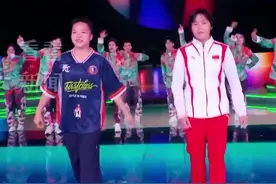 太“全”面！全红婵跨界跳舞 樊振东台下高举手机录像图片