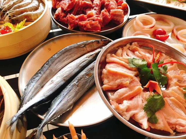 青睐绵阳 ‖ 湖光迷彩醉秋色，川超激战正当时！