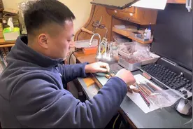 非遗“AI”潮年丨方寸之间“核”纳百川 他立志做当代“王叔远”图片