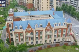 这趟列车由60多位中外司机接力驾驶视频封面