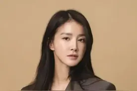 韩国知名女演员与餐饮业企业家丈夫离婚图片