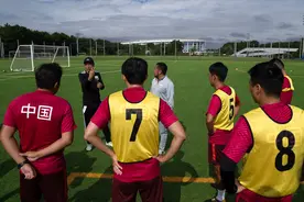 （体育·图文互动）足球青训从“做梦”开始图片