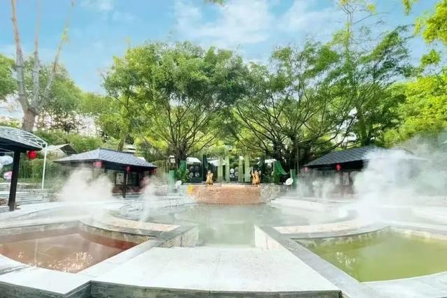 降温天的终极浪漫，是泡进一池温泉里！来南宁开启初冬仪式感