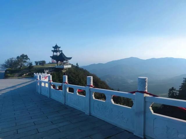 向云端，17分钟，这条云端索道全攻略来啦！