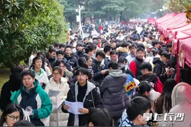 14.92万人！湖南省2025年硕士研究生招生考试顺利开考图片