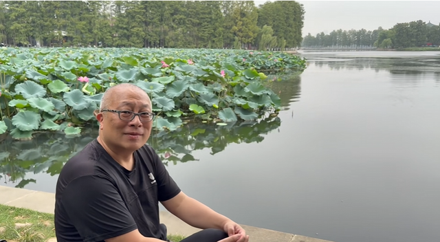 台湾博主东湖行：面积是日月潭四倍！阴天荷塘美如画，盛赞“武汉名片”