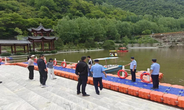 【阳光下的守护】守护拉尕天堂 服务簪花之路