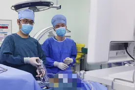 六旬婆婆反复腰腿痛多年、行走困难，这项新技术助她“小切口”解决大问题图片