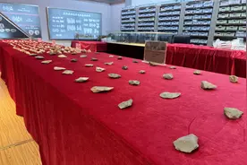 皮洛新发现②石头太疯狂？皮洛人这样“治石”图片