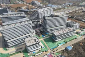 光谷人民医院计划今年底投用，设床位1000张，将服务东湖高新区120万居民图片