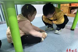 以练为战 守护幼苗——桂阳县城南幼儿园开展地震应急演练活动图片