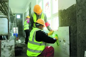 “宁可不回家，也要保质保量按期交工”图片
