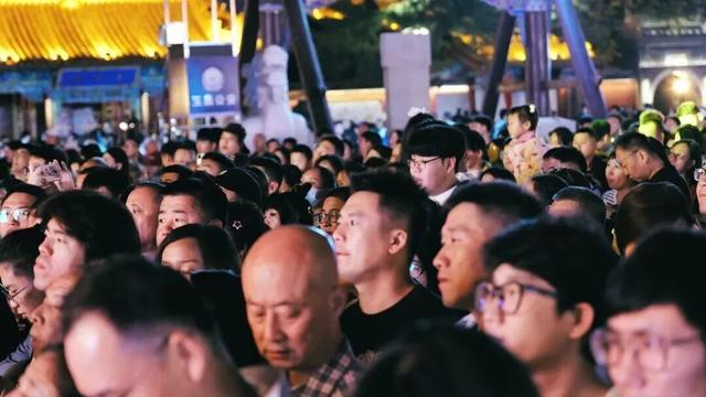 从数据看青城之变：呼和浩特国庆文旅火爆背后的三个真相