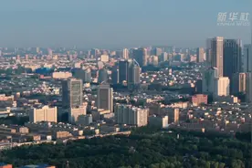2024一汽红旗长春马拉松燃情开跑图片