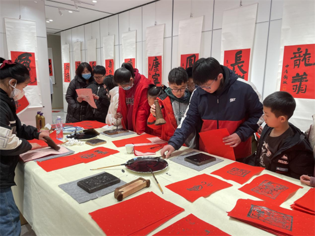 文登区观云山居城市书房获2025年山东省新型公共文化空间大赛二等奖