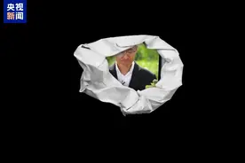 以为是英语纪录片其实在卖南瓜！宁夏小伙英语方言秒切换卖10万斤瓜图片