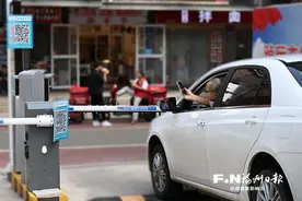 4000余个停车位从哪儿“抠”出来？图片